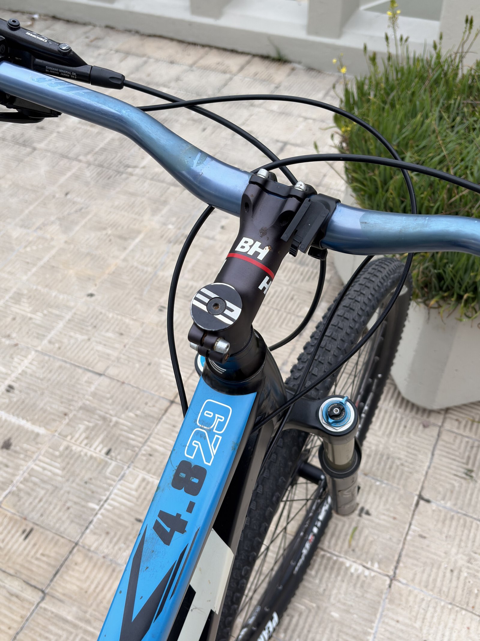 BH Lynx 4.8, vista 17