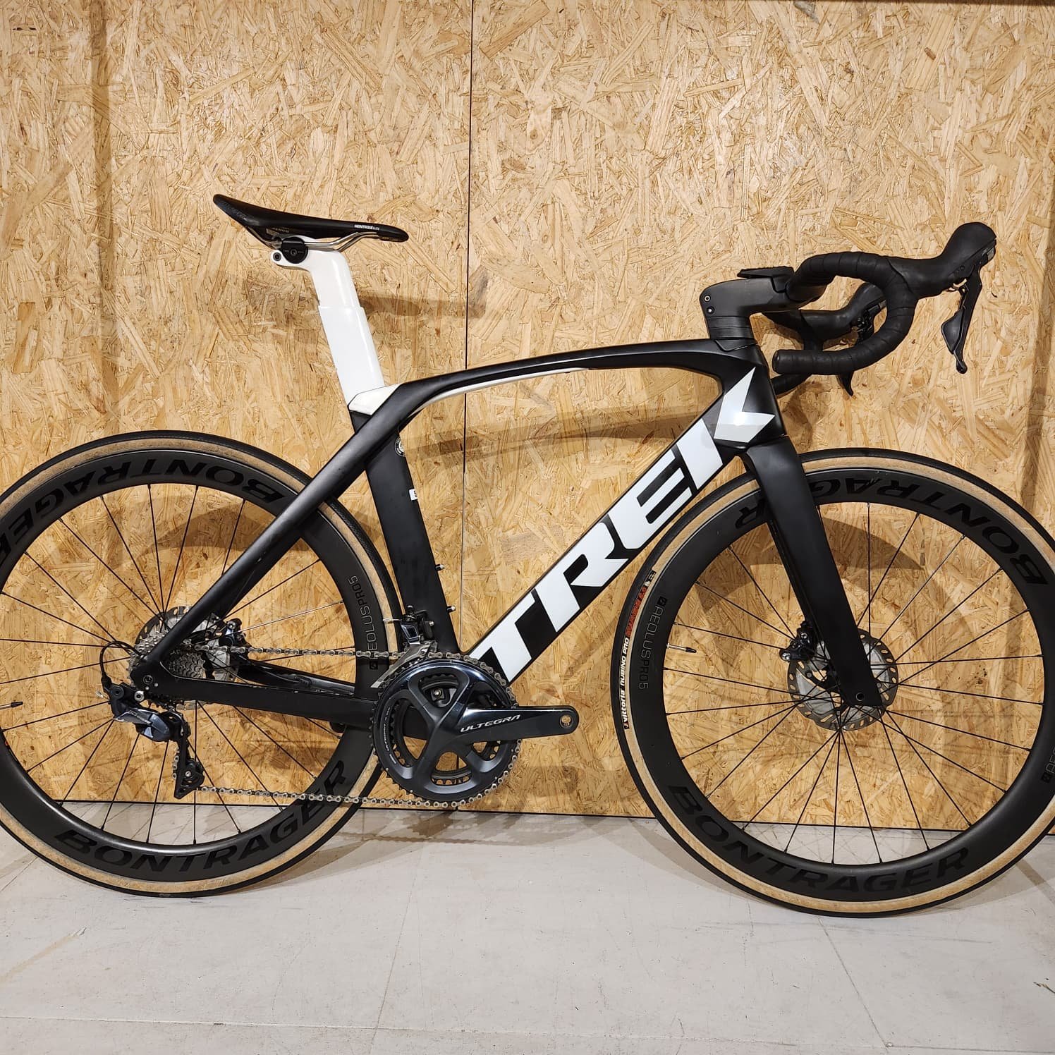 Trek Madone Speed Gen 6 — vista 1
